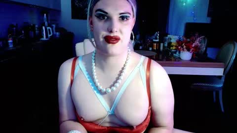 Sarina Williams online show from May 12, 1:22 pm