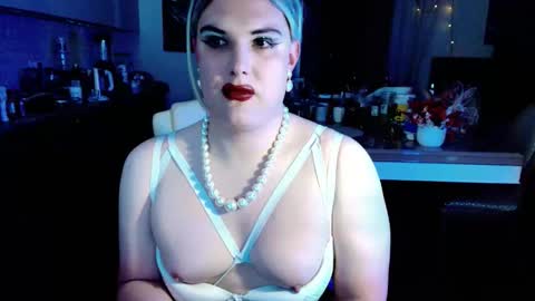 Sarina Williams online show from May 30, 10:39 am