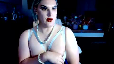 Sarina Williams online show from June 30, 2:40 pm