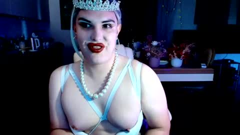 Sarina Williams online show from July 14, 1:36 pm