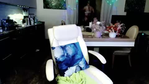Sarina Williams online show from September 6, 1:28 pm