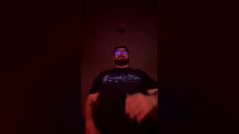 Message me I got money online show from April 18, 8:17 am