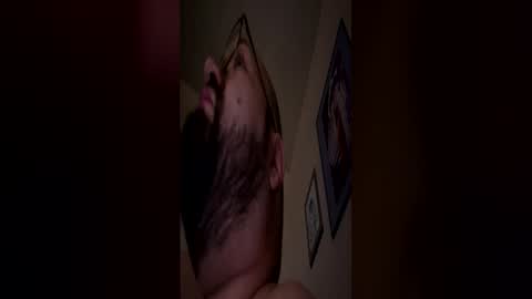 Message me I got money online show from April 28, 4:43 pm