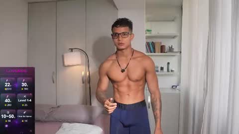 Ryan And Casper online show from August 8, 10:10 pm