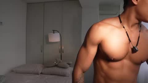 Ryan And Casper online show from August 12, 6:32 pm