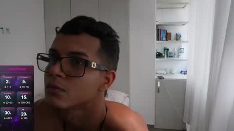 Ryan And Casper online show from August 14, 3:48 pm