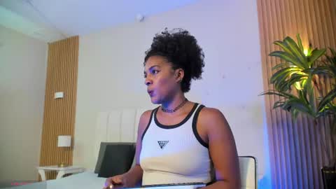 ELA  online show from August 12, 4:37 am