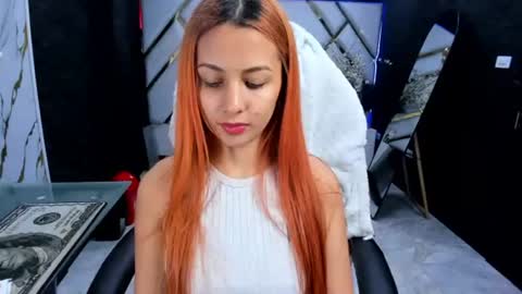 paris petit online show from July 25, 6:28 am