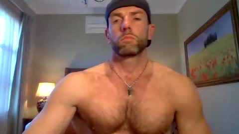 parisien75015 online show from July 24, 2:42 pm