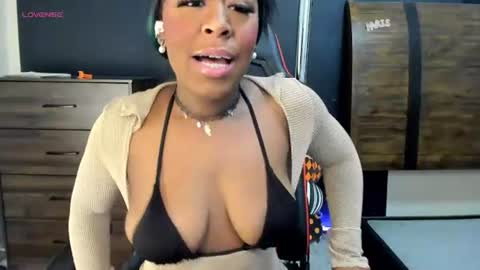 Princessparis online show from August 14, 1:31 am