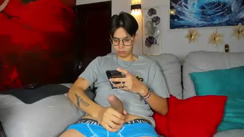 patrick 19 bottom---- ander 18 top online show from August 14, 1:59 pm