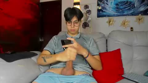 patrick 19 bottom---- ander 18 top online show from August 15, 2:10 pm