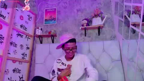 Patrick online show from August 15, 10:03 pm
