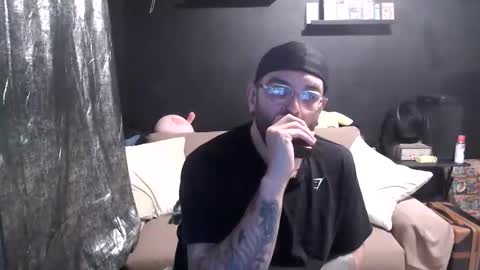 patrickmorris92 online show from March 15, 7:19 pm