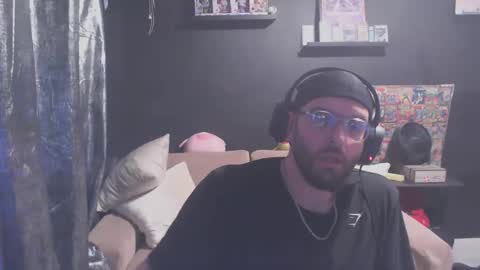 patrickmorris92 online show from March 18, 8:24 pm