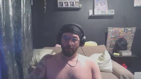 patrickmorris92 online show from March 19, 8:45 pm