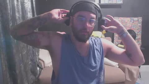 patrickmorris92 online show from March 28, 8:05 pm