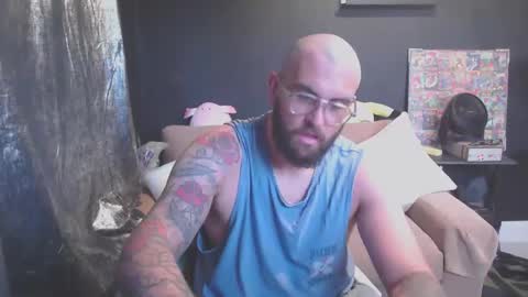 patrickmorris92 online show from April 14, 7:38 am