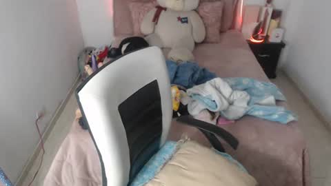 patty squirt87 online show from August 11, 8:27 am