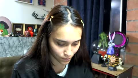 Pau online show from August 7, 5:51 am