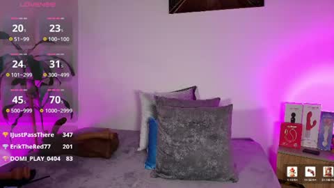 pau_star_ online show from August 13, 11:30 pm