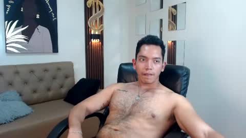 paul_cros online show from August 11, 3:03 pm