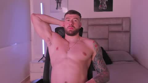 PAUL ROGER online show from August 2, 10:17 pm