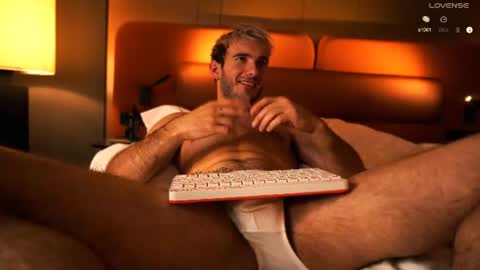 Paul online show from August 15, 5:11 am