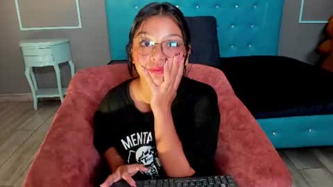 Paula online show from August 14, 6:33 pm