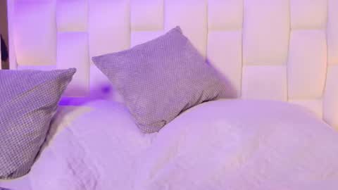 Paulina  online show from August 8, 8:20 pm