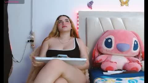 Pau online show from July 11, 12:16 am
