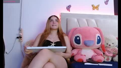 Pau online show from August 4, 10:51 pm