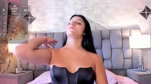 Paulina Belle online show from August 6, 2:16 pm