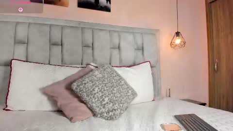 paulinasilver online show from July 29, 12:34 pm