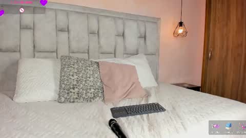 paulinasilver online show from August 10, 2:40 pm