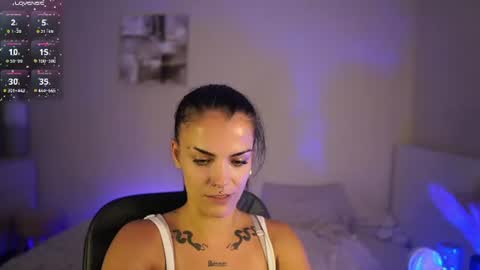 Pauline online show from August 8, 4:29 pm