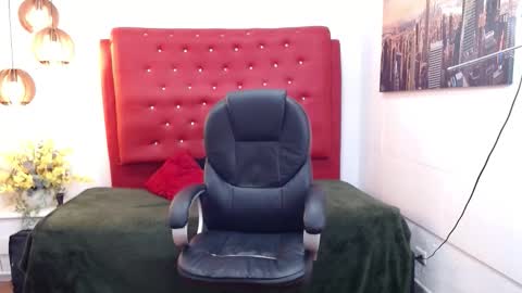 paull online show from March 10, 6:26 pm