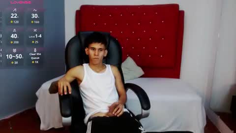 paull online show from August 15, 4:44 pm
