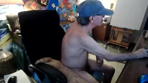 paully987 online show from August 1, 4:18 am