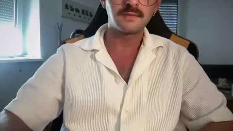 love bush online show from July 17, 8:58 am