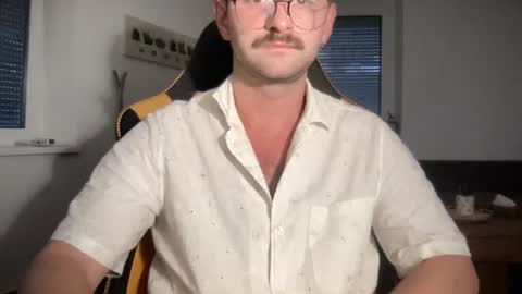 love bush online show from July 20, 6:33 pm