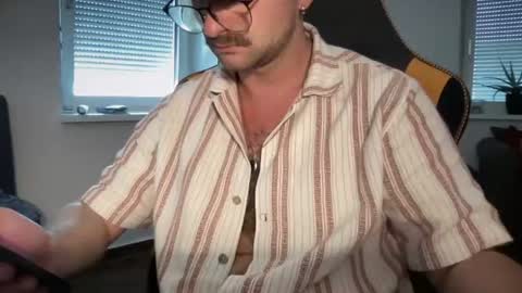 love bush online show from July 21, 10:17 am