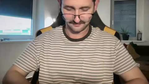 love bush online show from July 21, 4:42 pm