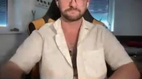 love bush online show from August 11, 5:15 pm