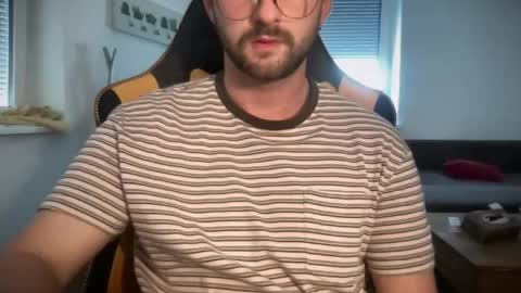 love bush online show from August 15, 9:46 am