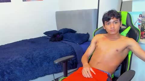 Paul online show from March 26, 5:33 am
