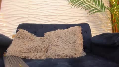 pavo_tv online show from August 11, 4:20 pm