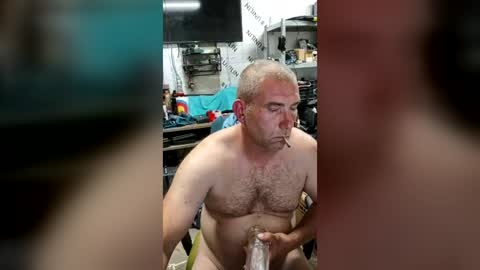 pawelniceguy online show from August 13, 3:42 am