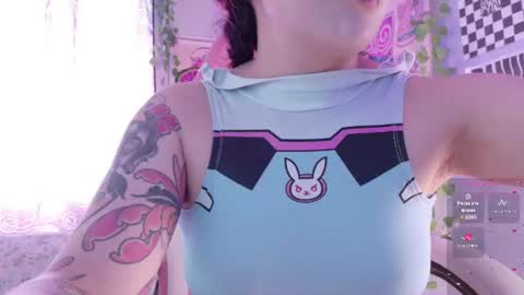peach69love online show from August 5, 7:45 pm