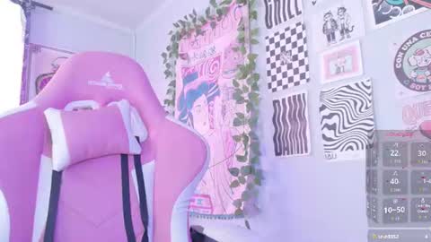 peach69love online show from August 12, 4:42 pm